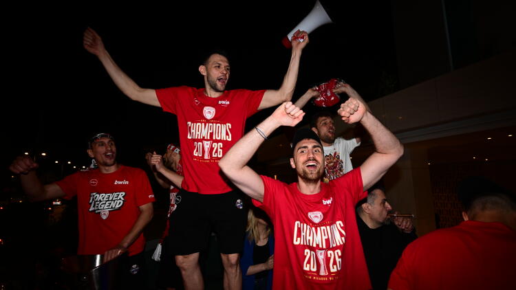 Μιλουτίνοφ: Η magic moment του Final 4 της Euroleague ήταν όταν ο Παπανικολάου σήκωσε την κούπα 

