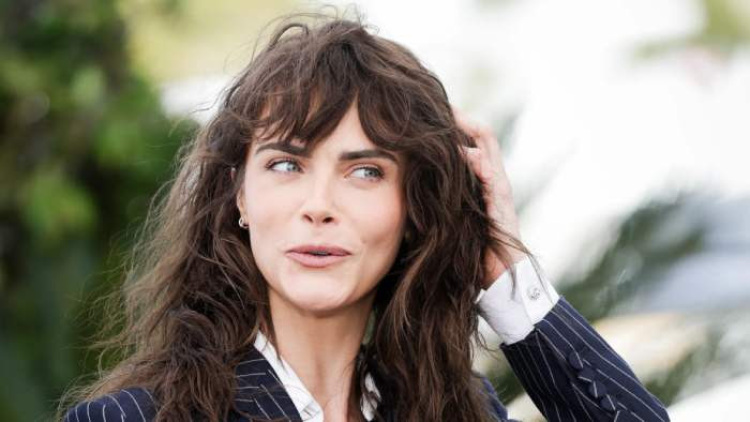 Τα μεγάλα blow-dry των 80’s επιστρέφουν: Το hair trend που θα δούμε παντού το 2026
