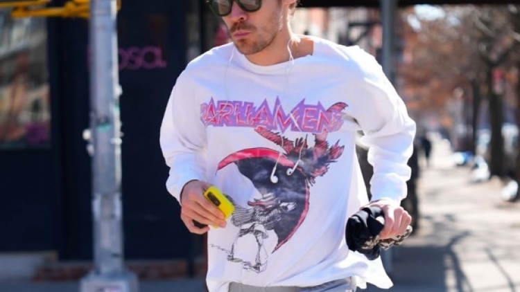 Αν η Hailey Bieber είναι pilates princess, ο Harry Styles είναι pilates gremlin. Εσείς;