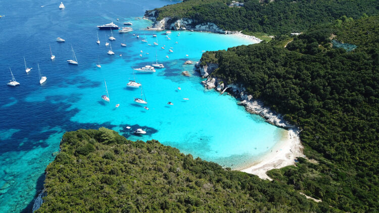 Ποια είναι η παραλία Βουτούμι που αναδείχθηκε δεύτερη καλύτερη στην Ευρώπη