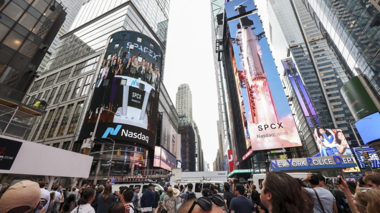 Ντεμπούτο της SpaceX στη Wall Street - Ο Έλον Μασκ υπόσχεται να μεταφέρει ανθρώπους στον Άρη