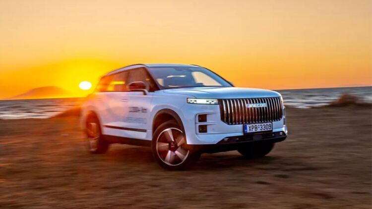 Δοκιμάζουμε το Range Rover του λαού - Πόσο κοστίζει στην Ελλάδα;