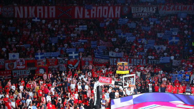 «Η μεγαλύτερη μάχη θα δοθεί σήμερα»: Η ανακοίνωση του Ολυμπιακού με οδηγίες στον κόσμο ενόψει του πέμπτου τελικού σήμερα