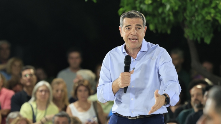 Όσα έγιναν στην πρώτη ανοιχτή εκδήλωση της ΕΛΑΣ του Τσίπρα: Οι βουλευτές που έδωσαν το παρών, τα παρατράγουδα και ένας... Μητσοτάκης