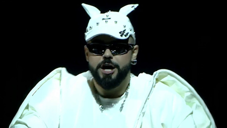 Ο Ακύλας στη σκηνή των Mad VMA με το Ferto, δείτε βίντεο