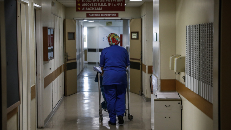 Σε κρίσιμη κατάσταση 4 μηνών βρέφος έπειτα από τροχαίο στο Κρανίδι

