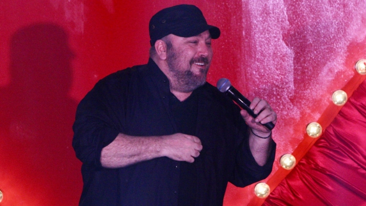 Γιώργος Αλκαίος: Eίχα μπει σε μία φάση να βγάζω κάθε χρόνο άλμπουμ, ένιωσα προϊόν από την πρώτη στιγμή
