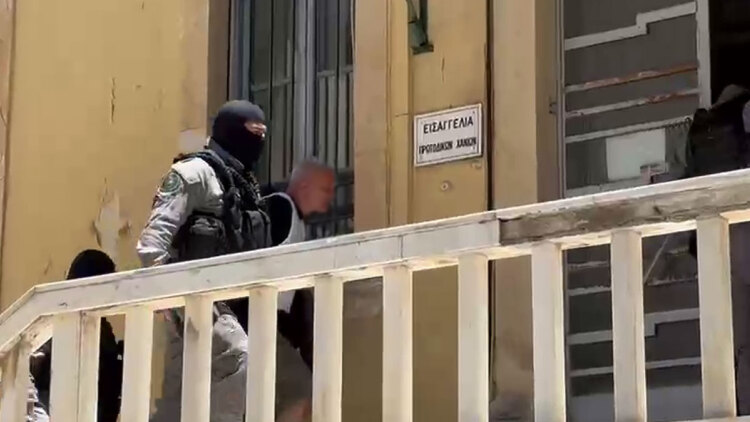 Την Τρίτη θα απολογηθεί ο 43χρονος ενοικιαστής της Σταυρούλας για τα ναρκωτικά, δεν του έχει αποδοθεί άλλη κατηγορία