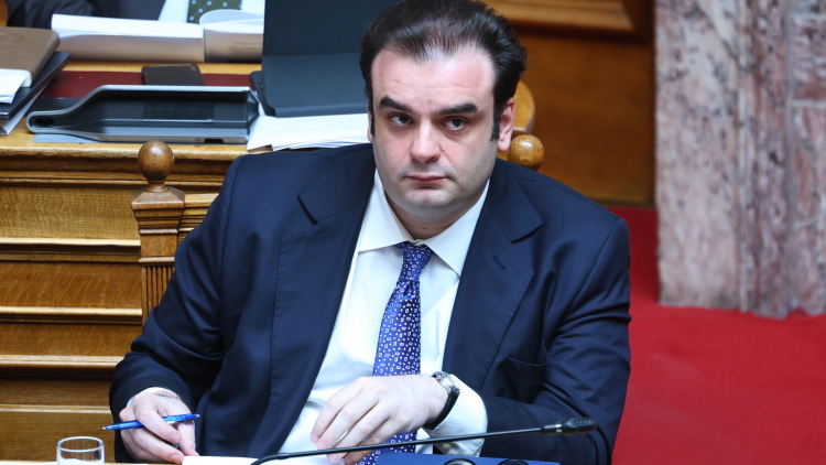 Ανάσα για χιλιάδες οφειλέτες από τη νέα ρύθμιση για τα κόκκινα δάνεια: Ποιοι κερδίζουν, πώς σβήνουν τα χρέη
