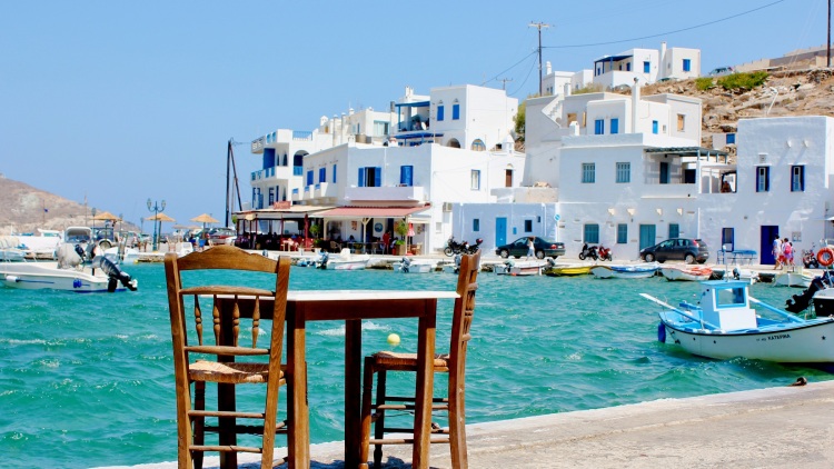 2 μεζονέτες προς πώληση στην Τήνο