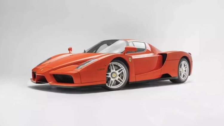 Η Ferrari Enzo δημιούργησε ρεκόρ στις online δημοπρασίες