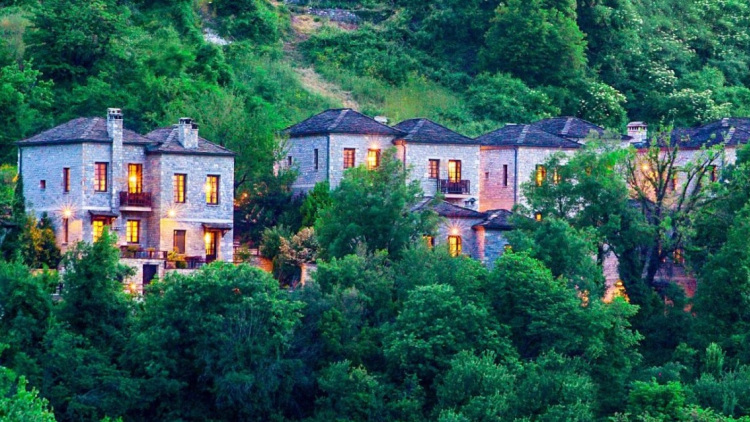 Το Aristi Mountain Resort αλλάζει χέρια 20 χρόνια μετά – Ο δημιουργός του Βασίλης Ιωσηφίδης και το αποτύπωμά του στην Ηπειρο