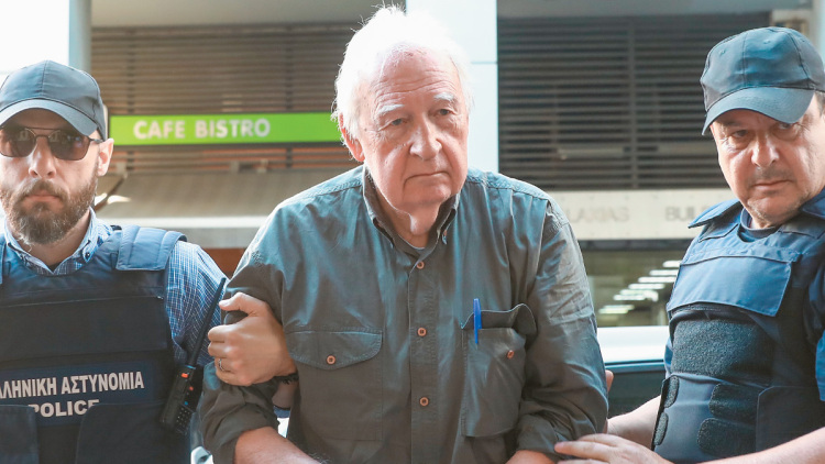 «Δεν υπάρχει βάσιμη προσδοκία έντιμης διαβίωσης στο μέλλον»: Το σκεπτικό της απόφασης του Αρείου Πάγου για την επιστροφή του Γιωτόπουλου στη φυλακή
