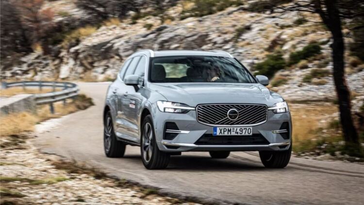 Δοκιμάζουμε το πολυτελές Volvo XC60 - Πόσο κοστίζει στην Ελλάδα
