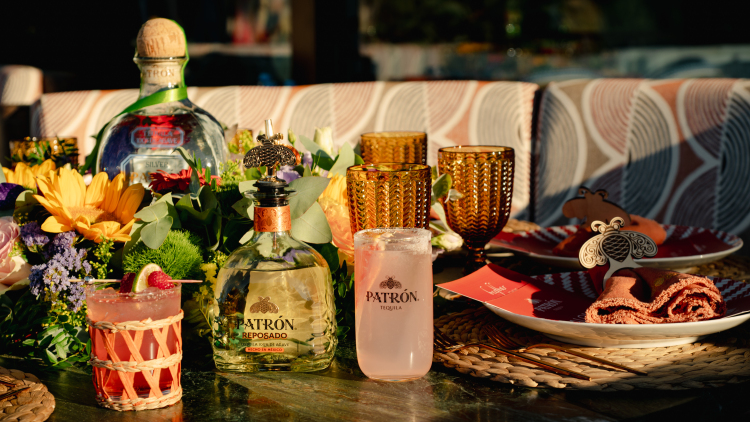 Ηλιοβασίλεμα & PATRON palomas