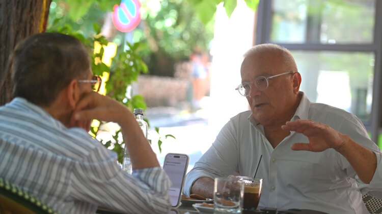 Άρης Δαβαράκης στον Δανίκα: «Πολύ με στενοχωρεί ο Αντώνης Σαμαράς με αυτό το κόλλημα που έχει με το Μητσοτακέικο»