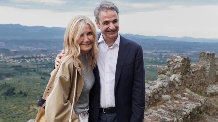 «Να μας δίνεις δύναμη με το χαμόγελό σου»: Η τρυφερή ανάρτηση του Κυριάκου Μητσοτάκη για τα γενέθλια της Μαρέβας 
