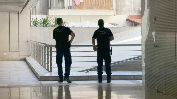 Πτώμα εντοπίστηκε σε φεγγίτη εμπορικού κέντρου στη Θεσσαλονίκη