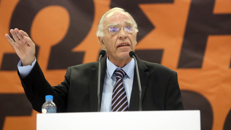 Βασίλης Λεβέντης: Η απίστευτη ζωή ενός διαφορετικού πολιτικού