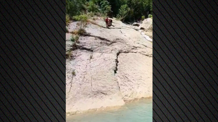 Χωρίς τις αισθήσεις του ανασύρθηκε άνδρας από το φαράγγι Τρύφου στη Βόνιτσα, δείτε βίντεο