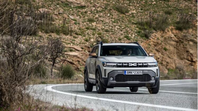 Δοκιμάζουμε το οικονομικό Dacia Duster με υγραέριο - Πόσο κοστίζει στην Ελλάδα
