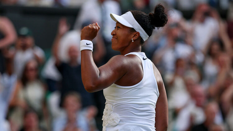 Η Ναόμι Οσάκα αποδίδει τη νίκη της στο Wimbledon απέναντι στην Αρίνα Σαμπαλένκα στη μαγειρική της μητέρας της (βίντεο)