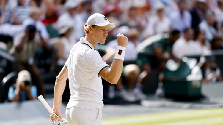 Στον τελικό του Wimbledon ο Γιανίκ Σίνερ, 3-0 τον Νόβακ Τζόκοβιτς 