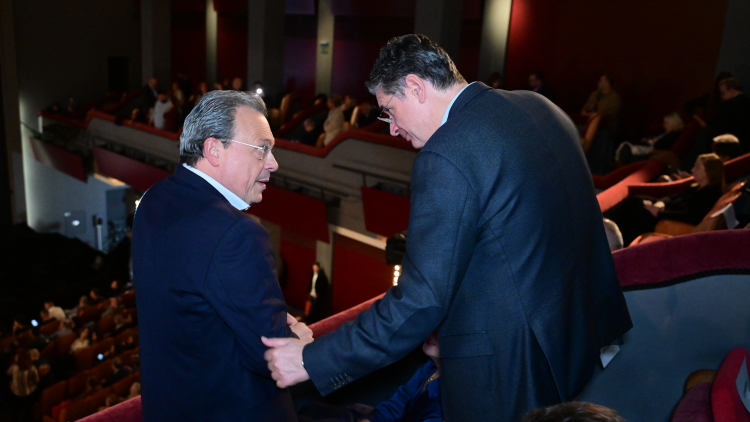 Μπαράζ παραιτήσεων μετά την αποχώρηση Φάμελλου από την ηγεσία του ΣΥΡΙΖΑ, τέλος ο Καλαματιανός από γραμματέας της ΚΟ και ο διευθυντής της Αυγής