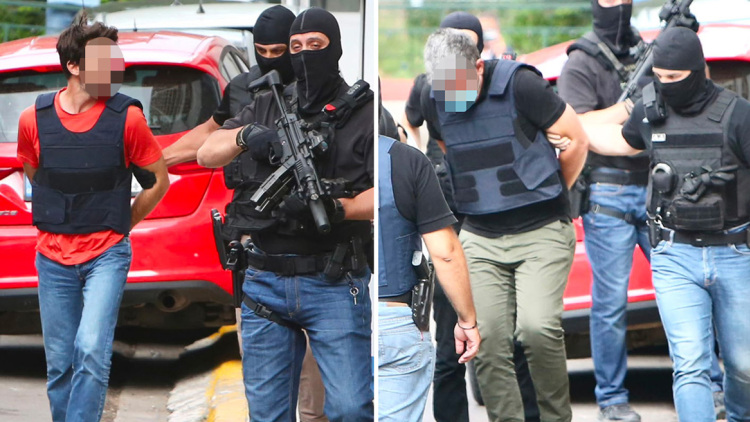 Οδηγούνται στην Ευελπίδων οι συλληφθέντες για τον φονικό εμπρησμό της Marfin, δείτε φωτογραφίες
