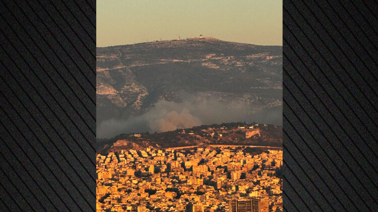 Φωτιά στο παλιό κτίριο του Μπάντμιντον στο Πάρκο Γουδή, ήχησε το 112
