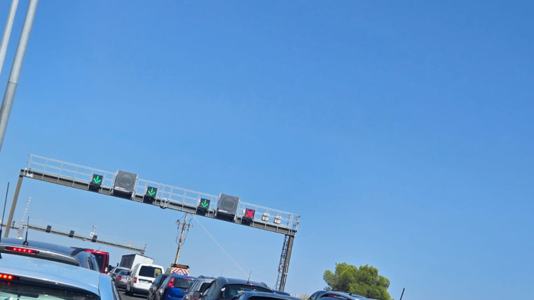 Κίνηση τώρα: Με χαμηλές ταχύτητες στην Αθηνών - Κορίνθου  η επιστροφή των εκδρομέων