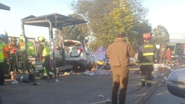 Τραγωδία στη Χιλή: Έξι νεκροί και επτά τραυματίες από αυτοκίνητο που έπεσε πάνω σε πλήθος σε λαϊκή αγορά, δείτε βίντεο 
