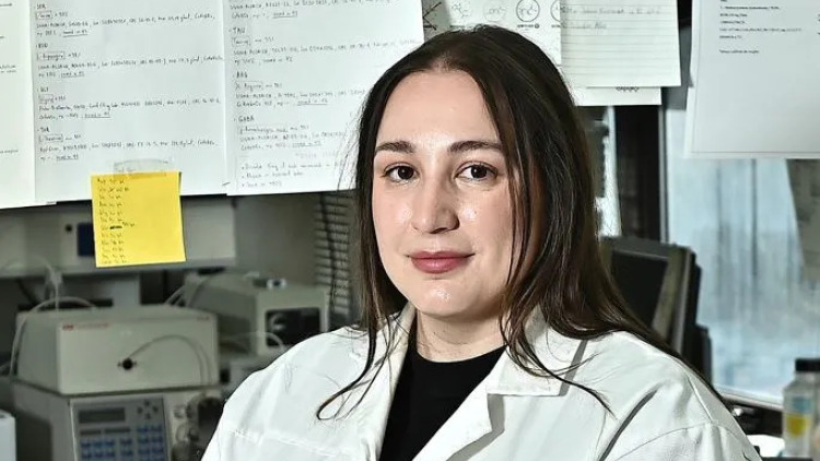 «Για μένα η έρευνα είναι τρόπος σκέψης και στάση ζωής» – Η βιολόγος Παυλίνα Παυλίδη μιλά στο ygeiamou
