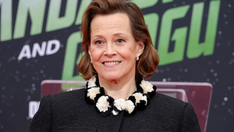Όταν η Sigourney Weaver χαστούκισε τον πατέρα του Shia LaBeouf