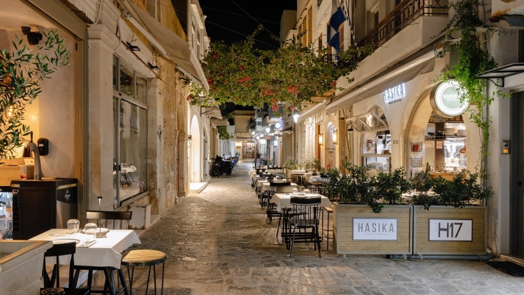 Hasika στο Ρέθυμνο: Για κρητικούς μεζέδες με σύγχρονη ματιά