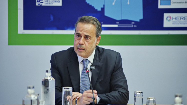 Παπασταύρου: «Βάζουμε κανόνες στην ανάπτυξη με το νέο ειδικό χωροταξικό για τις ΑΠΕ»