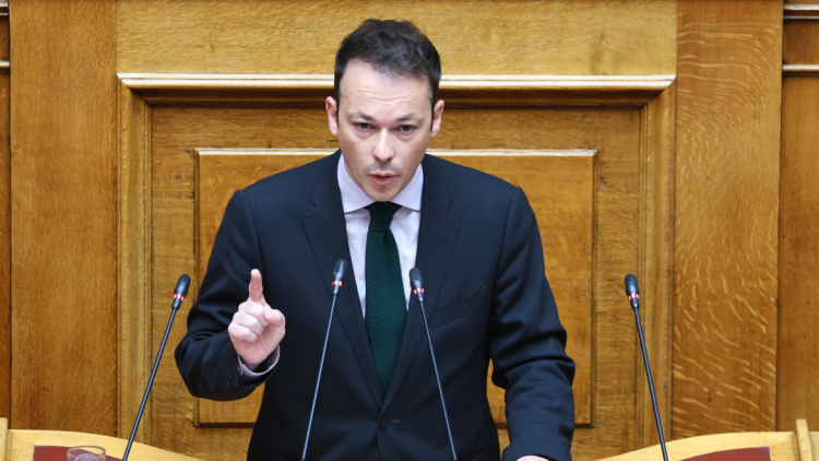 ΣΥΡΙΖΑ: Ανεξαρτητοποιήθηκε και ο Μίλτος Ζαμπάρας