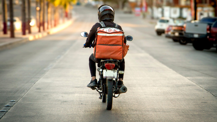 Χωρίς delivery ο τελικός του Μουντιάλ: Στάση εργασίας από τις 19:00 έως τα μεσάνυχτα