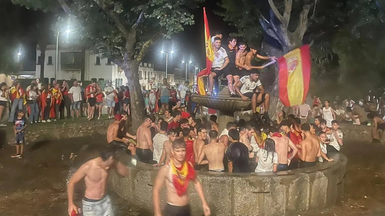 Ισπανία: Νεκρός 13χρόνος κατά τη διάρκεια των πανηγυρισμών για το Μουντιάλ, κατέρρευσε συντριβάνι