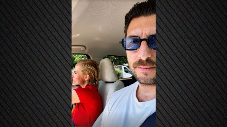 Γιώργος Γεροντιδάκης: Η selfie με την Ντορέττα Παπαδημητρίου μέσα στο αμάξι
