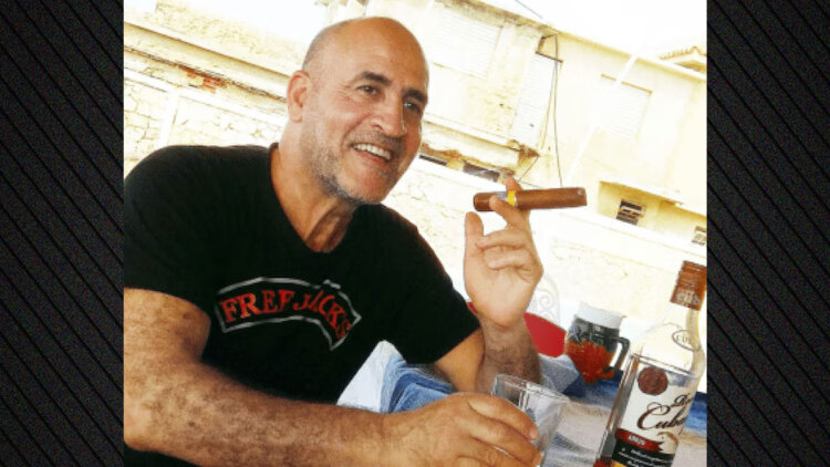 Νεκρός Γάλλος ατζέντης μοντέλων που σύστηνε νεαρές γυναίκες στον Τζέφρι Επστάιν
