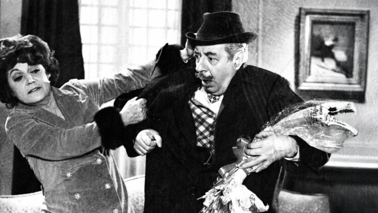 Γιώργος Γαβριηλίδης: Ο αριστοκράτης του ελληνικού κινηματογράφου που έδωσε λάμψη στους δεύτερους ρόλου και είχε για χρόνια κρυφό δεσμό με την Μαρίκα Κρεβατά