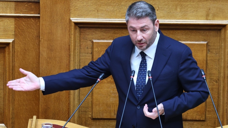 Ανδρουλάκης κατά Μητσοτάκη: Εμφανιστήκατε ως θεματοφύλακας της αξιοπιστίας και κάνατε χειρότερα από τους προκατόχους σας