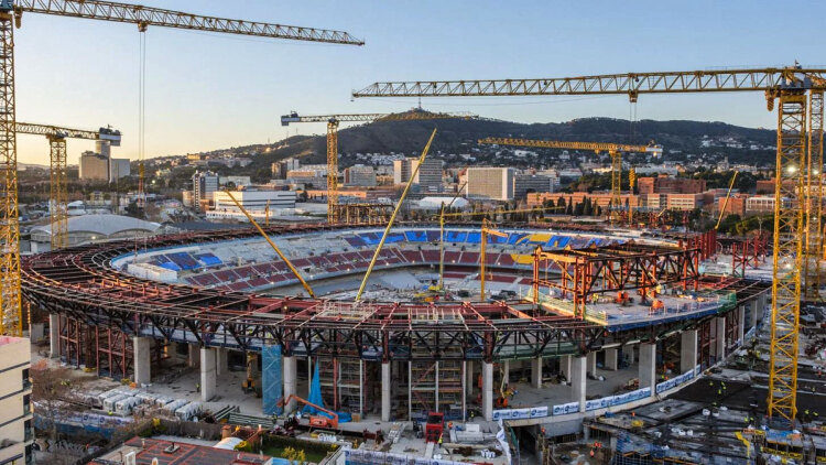 Εργάτης έχασε τη ζωή του σε δυστύχημα στο εργοτάξιο του Καμπ Νου, ερευνώνται τα αίτια