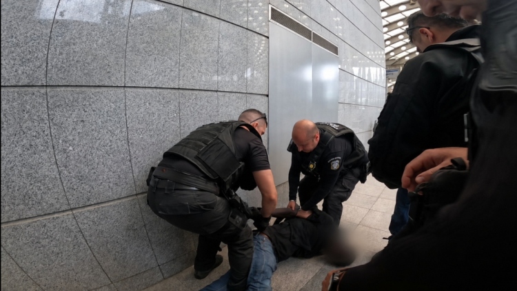Θρίλερ με τη σύλληψη Σουδανού που μπήκε μέσα στο τούνελ του Μετρό και φώναζε «Αλλάχ Άκμπαρ»