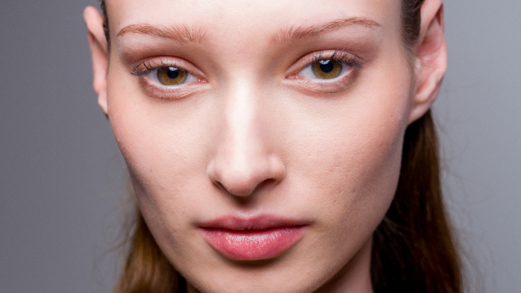 Face Mapping: Τι σημαίνουν τα σπυράκια σε συγκεκριμένα σημεία του προσώπου;
