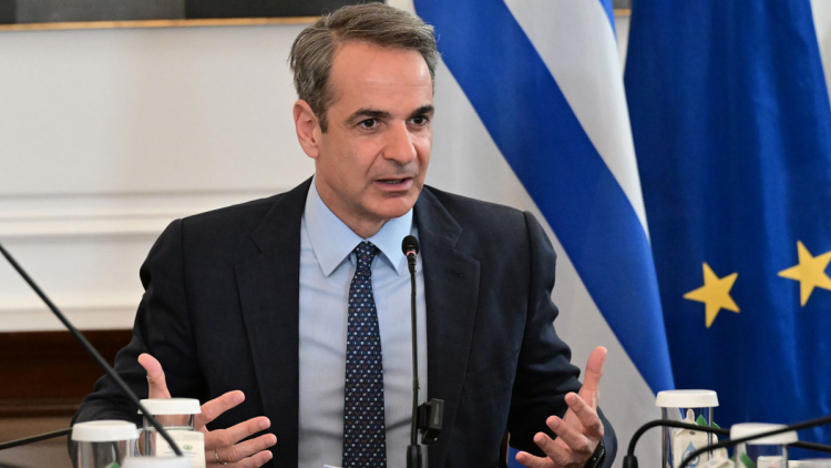 Σε βαρύ κλίμα το τελευταίο υπουργικό της σεζόν: Τα πολιτικά μηνύματα Μητσοτάκη και οι οδηγίες προς… διακοπεύοντες υπουργούς