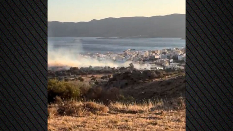 Φωτιά στην περιοχή Αετός Καρύστου στην Εύβοια, δείτε βίντεο