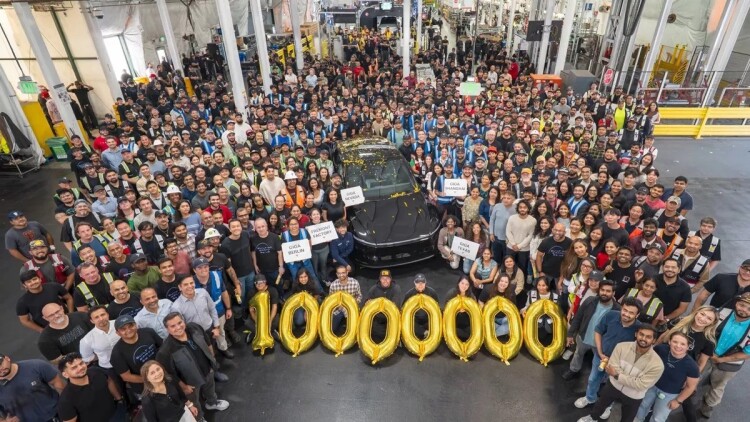 10 εκατομμύρια οχήματα έφτιαξε η Tesla