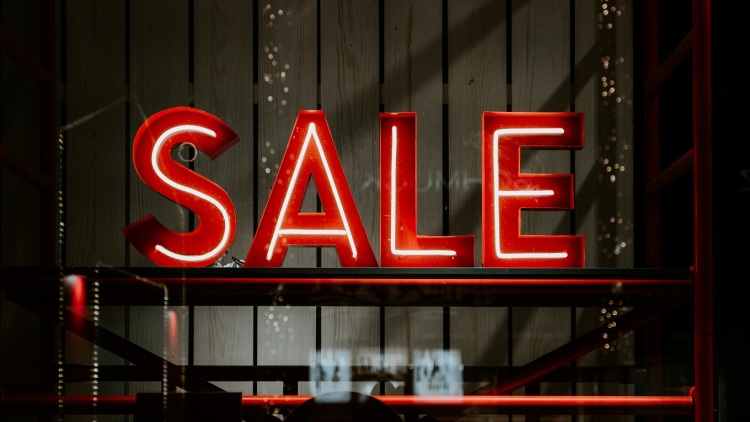 Οι τελευταίες εβδομάδες των Summer Sales κρύβουν τις καλύτερες ευκαιρίες